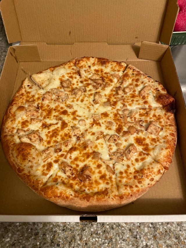 Alfredo Grilled Chicken White Pizza.